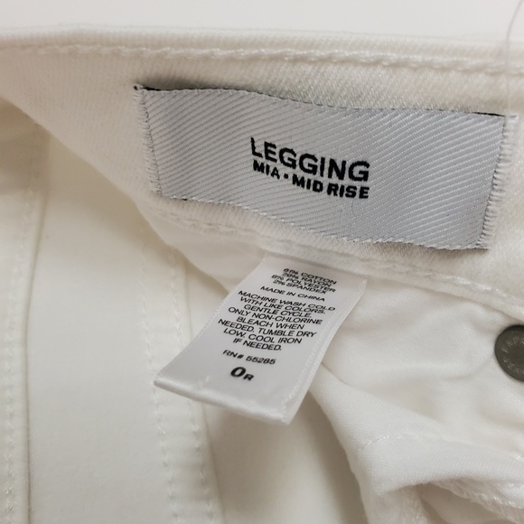 EXPRESS WHITE JEANS SIZE 0 - Picture 3 of 5